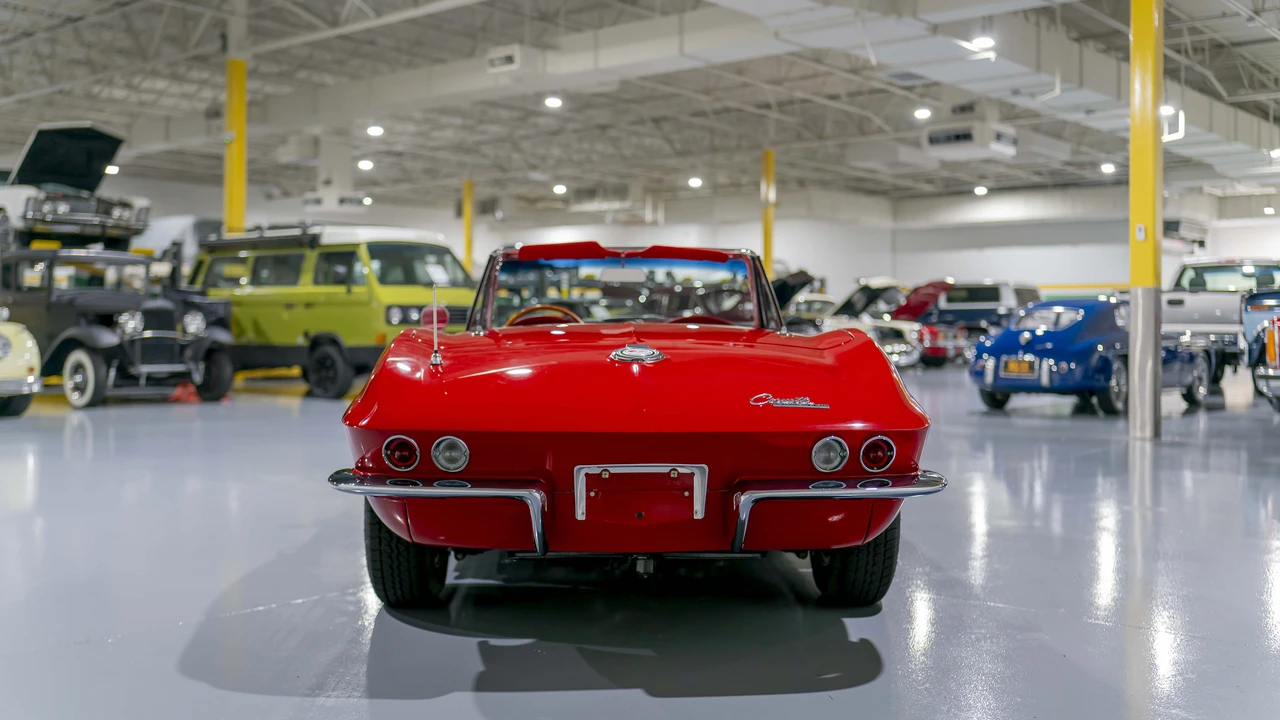1965 Chevrolet Corvette C2 - Image 7 of 31