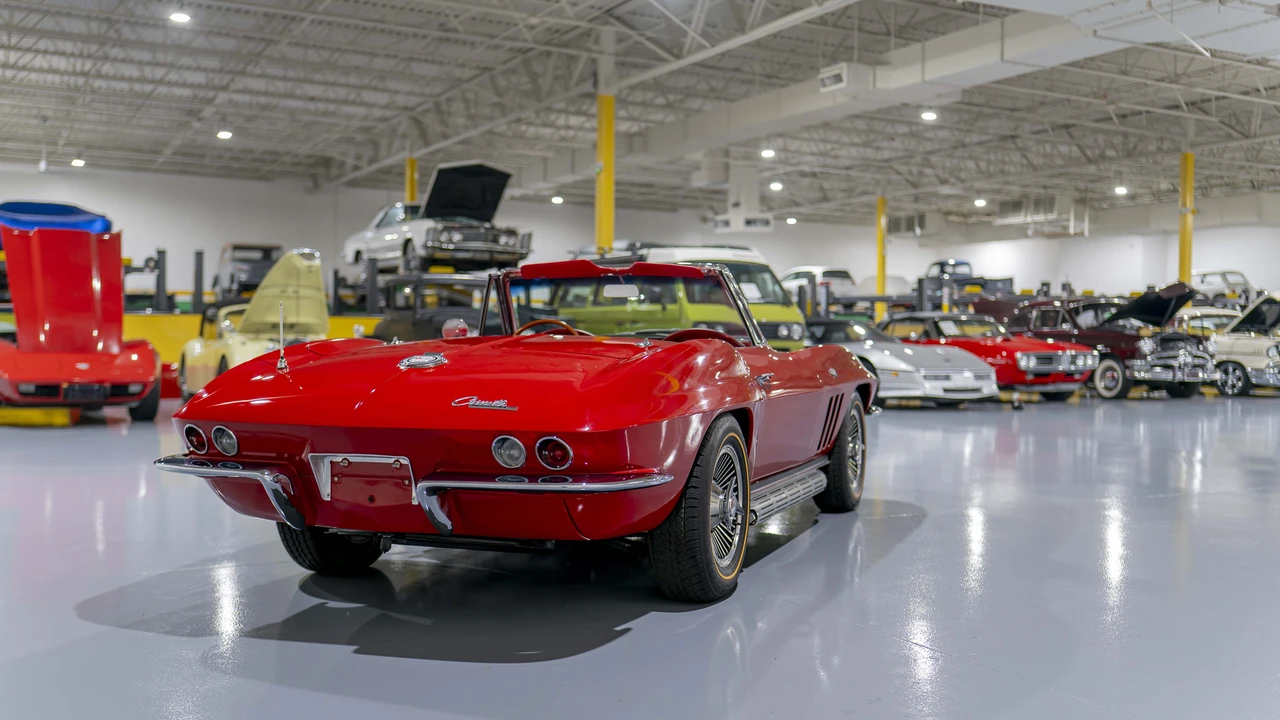 1965 Chevrolet Corvette C2 - Image 8 of 31