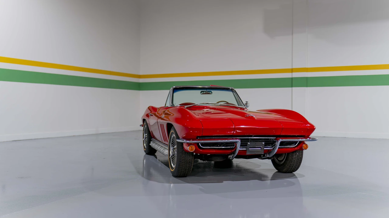 1965 Chevrolet Corvette C2 - Image 10 of 31