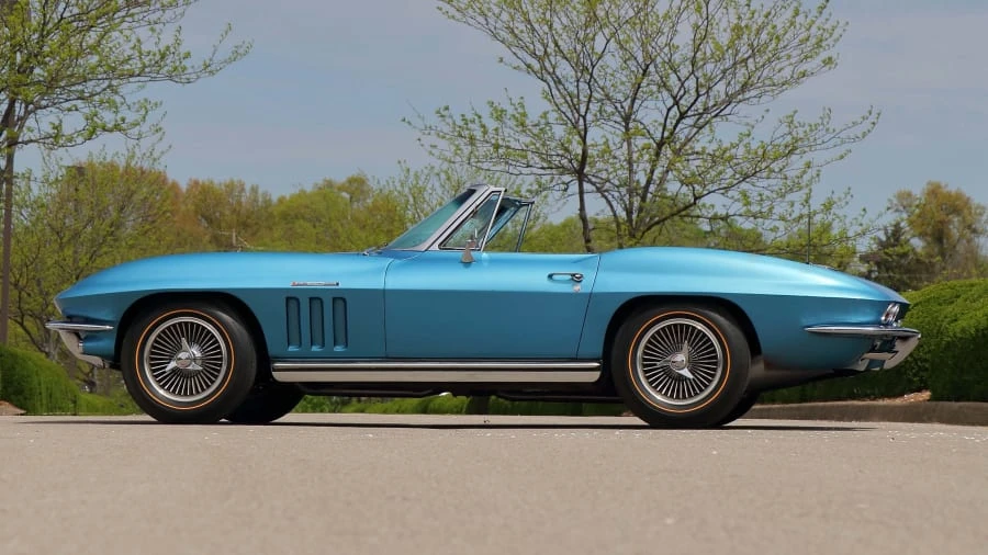 1965 Chevrolet Corvette C2 - Image 2 of 26