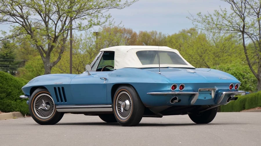 1965 Chevrolet Corvette C2 - Image 17 of 26