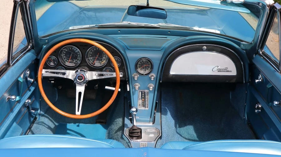 1965 Chevrolet Corvette C2 - Image 22 of 26