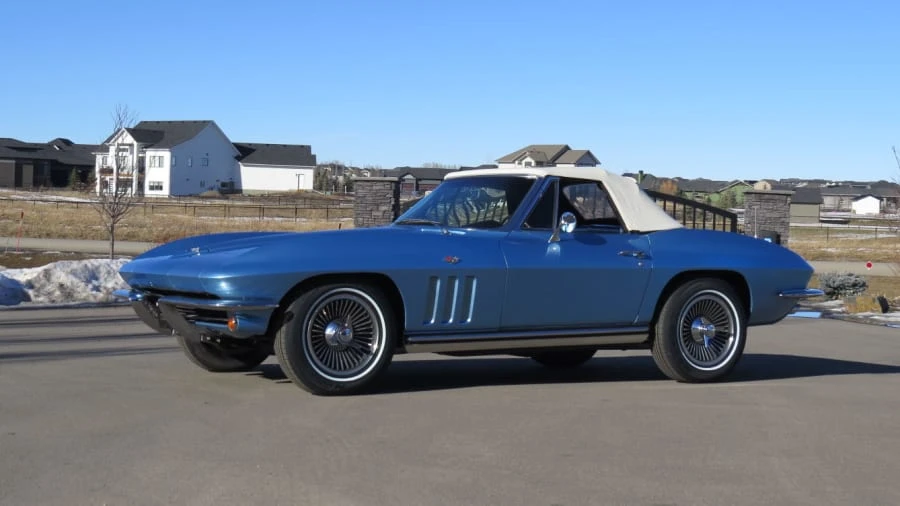 1965 Chevrolet Corvette C2 - Image 2 of 10