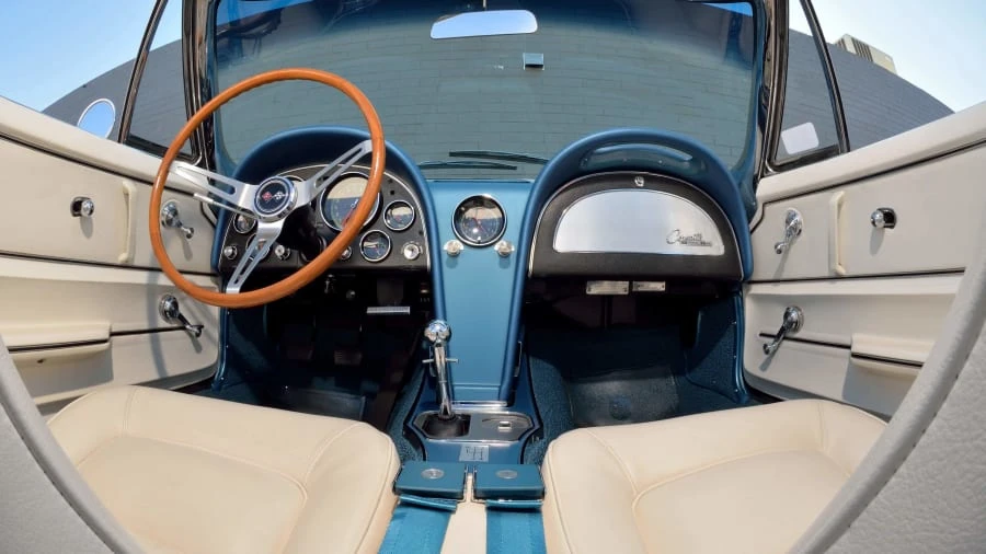 1965 Chevrolet Corvette C2 - Image 16 of 31