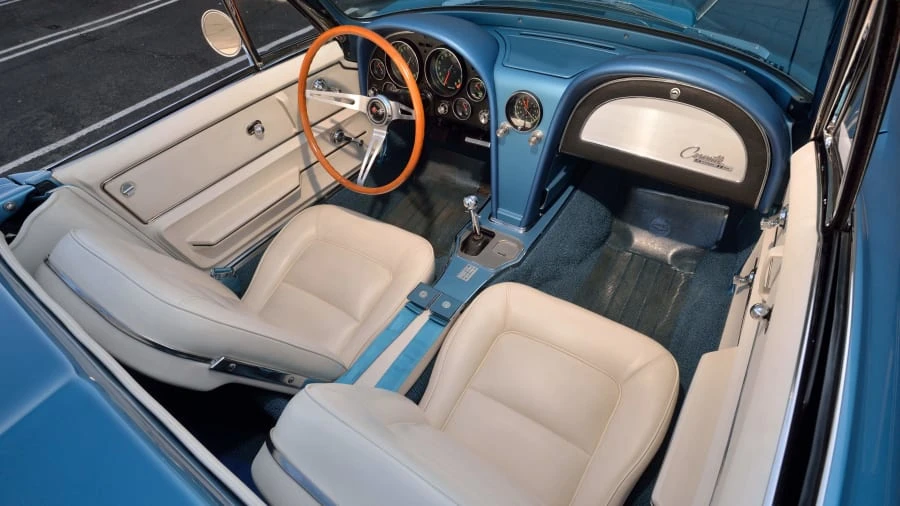 1965 Chevrolet Corvette C2 - Image 26 of 31