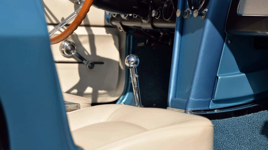 1965 Chevrolet Corvette C2 - Image 30 of 31