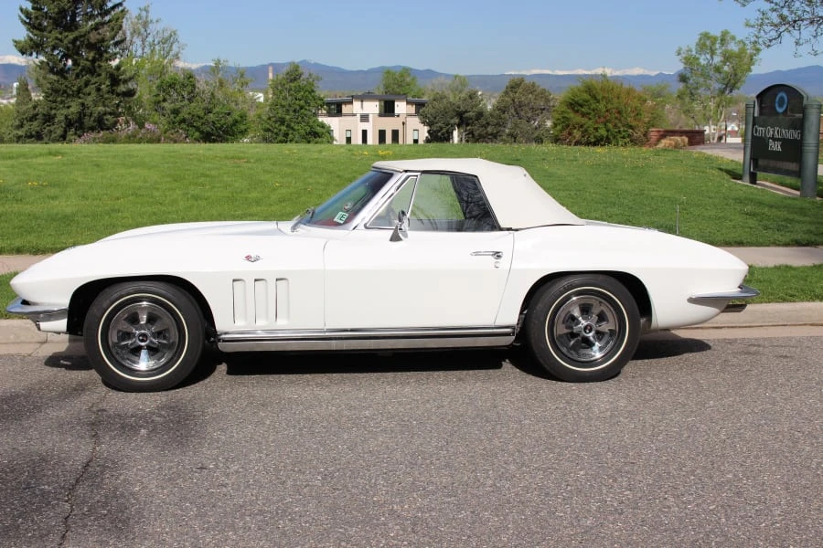 1965 Chevrolet Corvette C2 - Image 2 of 10