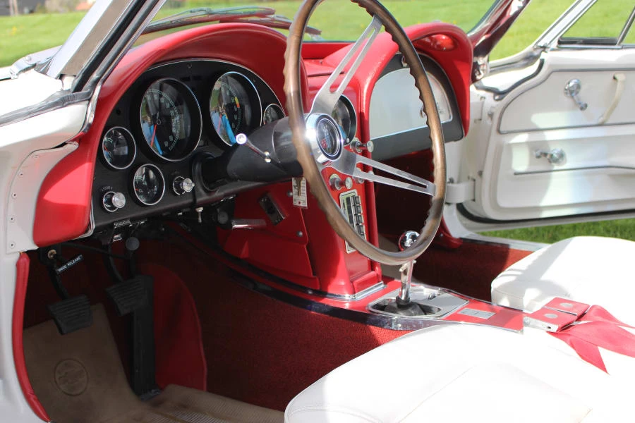 1965 Chevrolet Corvette C2 - Image 5 of 10
