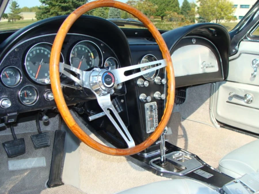 1965 Chevrolet Corvette C2 - Image 3 of 8