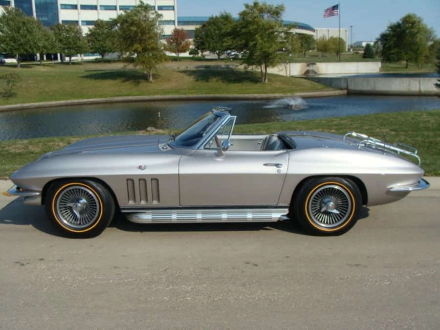 1965 Chevrolet Corvette C2 - Image 8 of 8