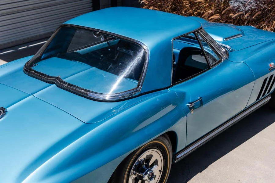 1965 Chevrolet Corvette C2 - Image 11 of 31
