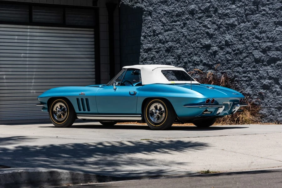1965 Chevrolet Corvette C2 - Image 21 of 31