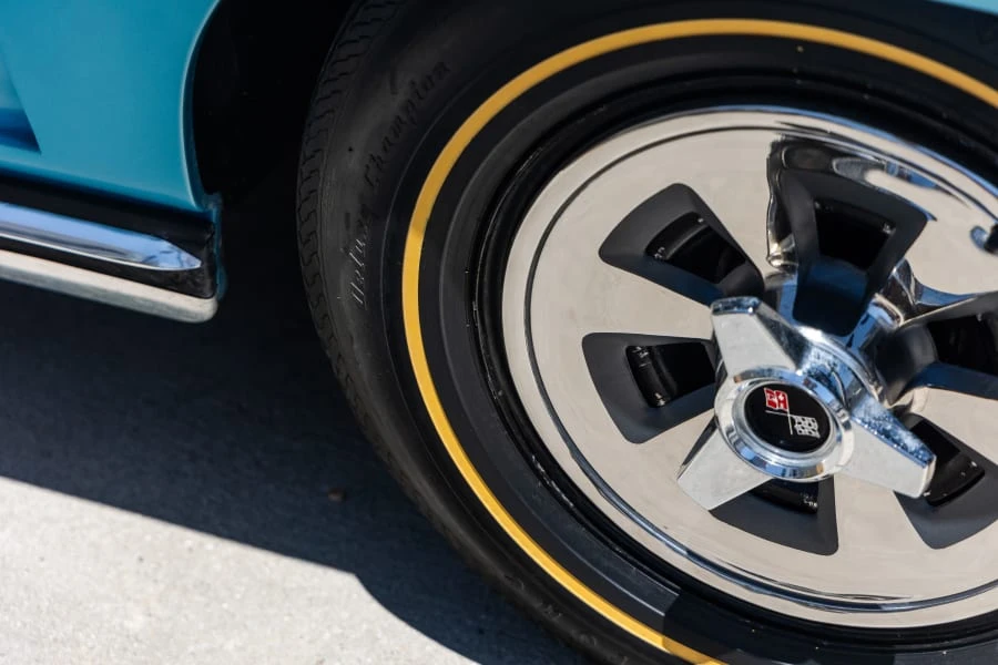 1965 Chevrolet Corvette C2 - Image 13 of 31