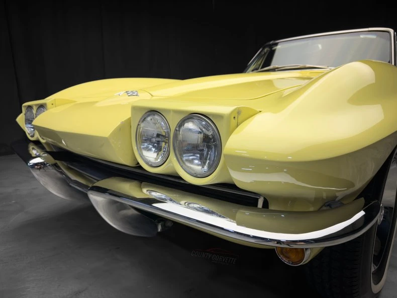 1965 Chevrolet Corvette C2 - Image 10 of 31