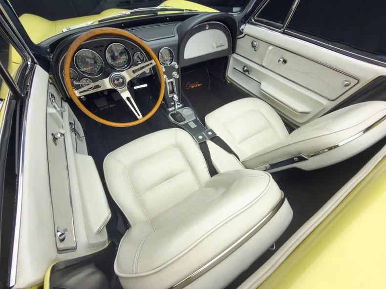 1965 Chevrolet Corvette C2 - Image 27 of 31
