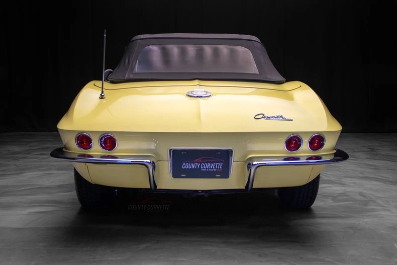 1965 Chevrolet Corvette C2 - Image 15 of 31