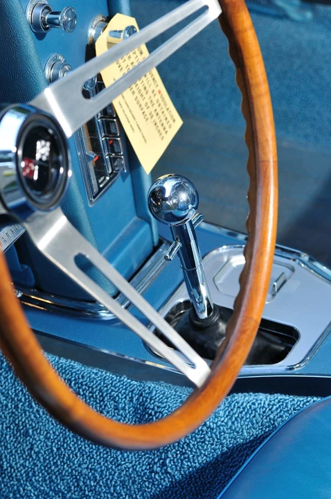 1965 Chevrolet Corvette C2 - Image 10 of 12