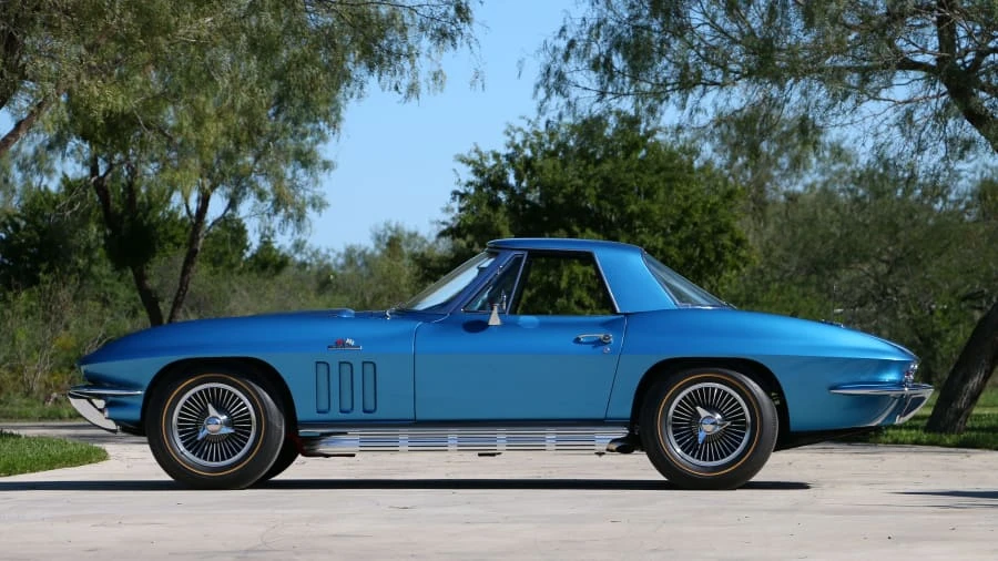 1965 Chevrolet Corvette C2 - Image 2 of 12