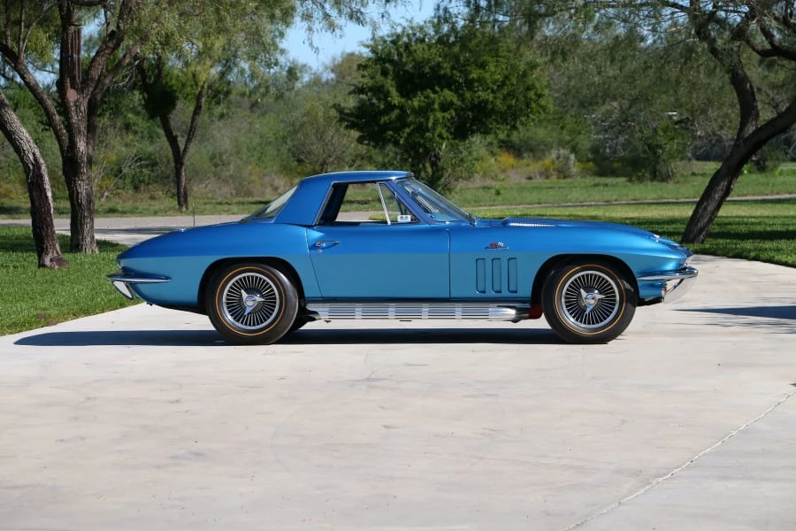 1965 Chevrolet Corvette C2 - Image 8 of 12
