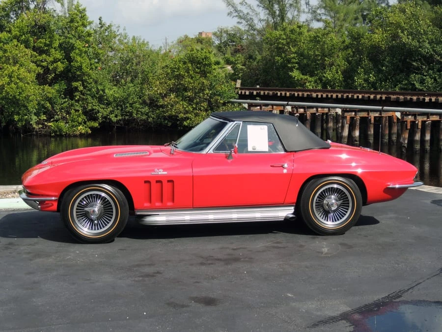 1965 Chevrolet Corvette C2 - Image 2 of 8