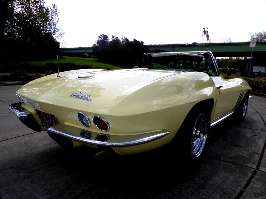 1965 Chevrolet Corvette C2 - Image 3 of 12