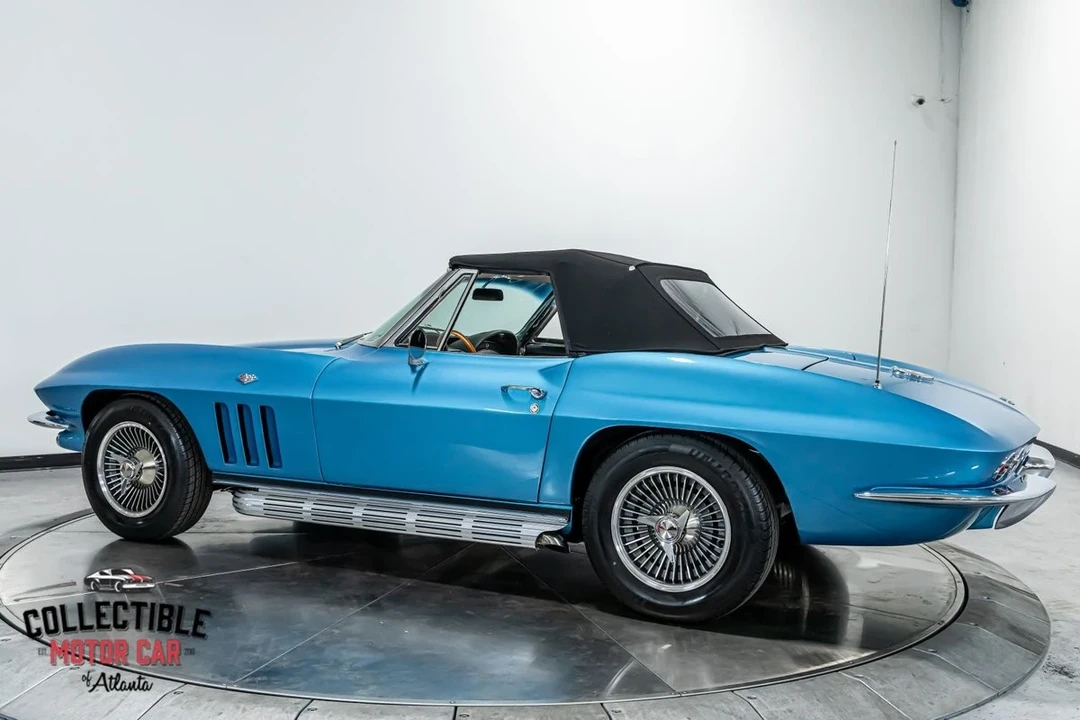 1965 Chevrolet Corvette C2 - Image 13 of 21