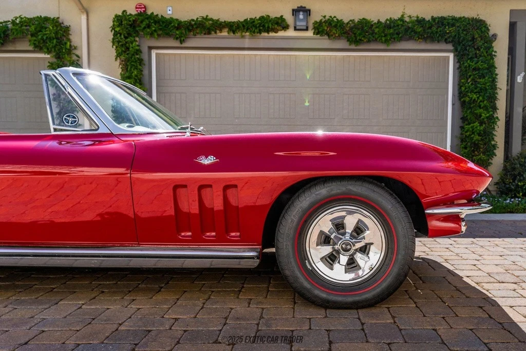 1965 Chevrolet Corvette C2 - Image 11 of 12