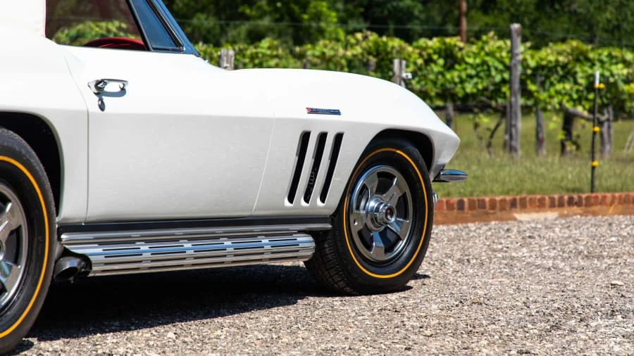 1965 Chevrolet Corvette C2 - Image 9 of 12