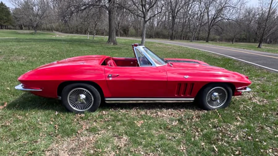 1965 Chevrolet Corvette C2 - Image 2 of 24