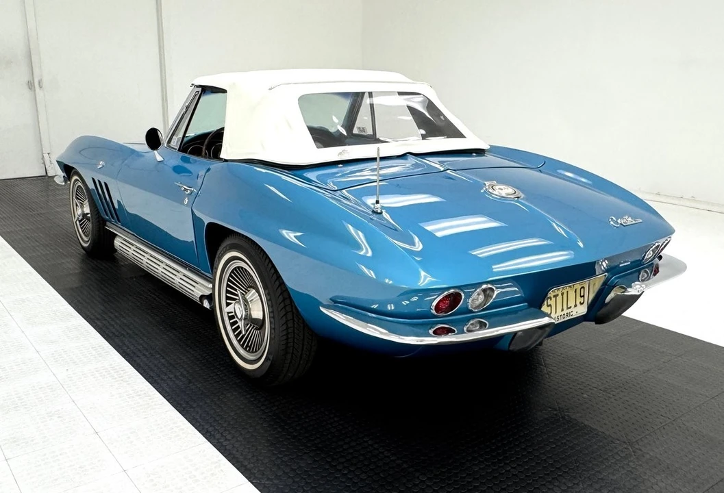 1965 Chevrolet Corvette C2 - Image 8 of 31