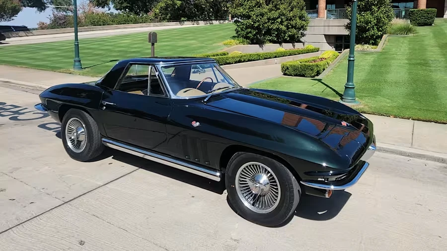 1965 Chevrolet Corvette C2 - Image 4 of 11