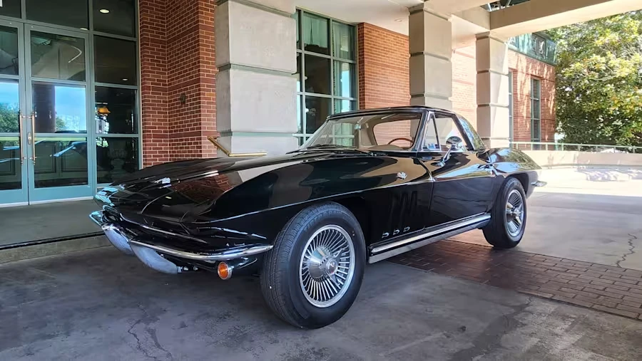 1965 Chevrolet Corvette C2 - Image 5 of 11