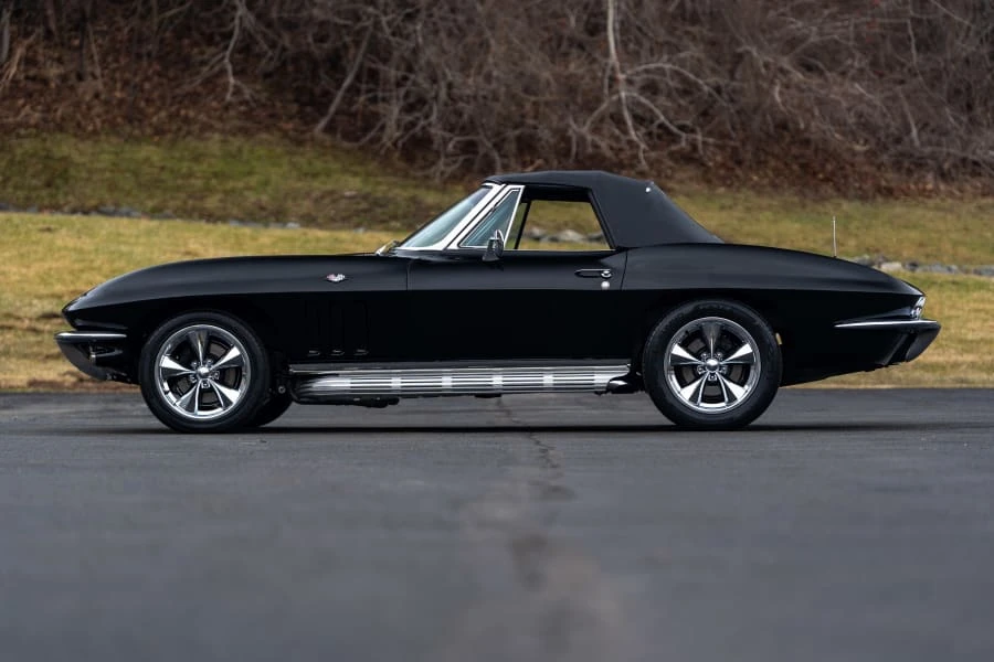 1965 Chevrolet Corvette C2 - Image 2 of 31