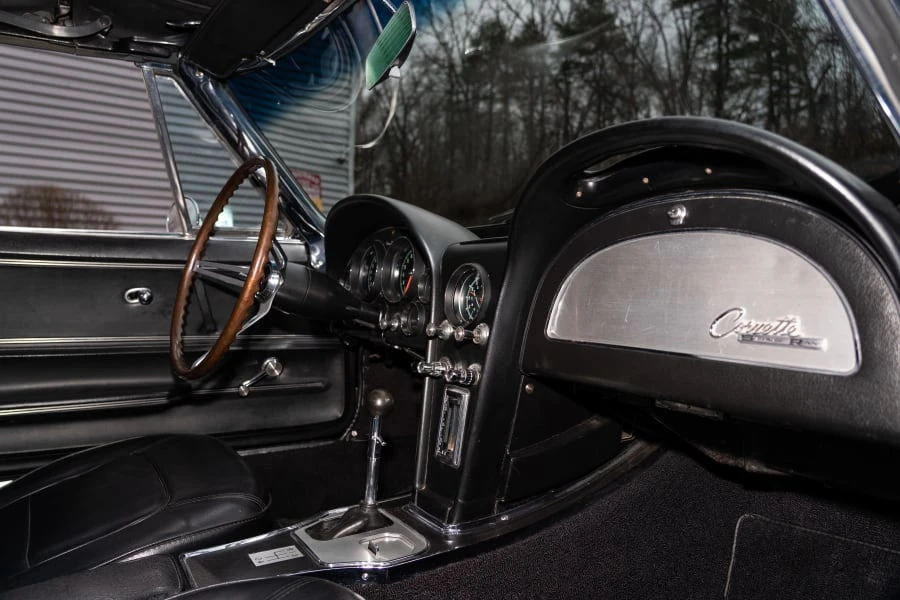1965 Chevrolet Corvette C2 - Image 22 of 31