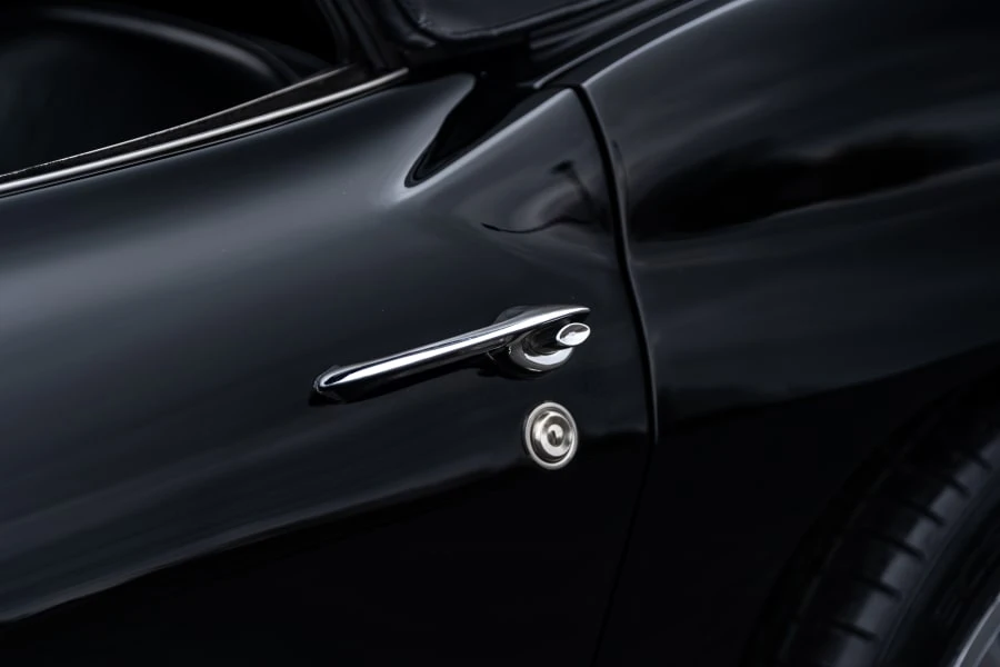 1965 Chevrolet Corvette C2 - Image 21 of 31