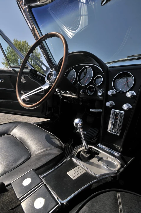 1965 Chevrolet Corvette C2 - Image 5 of 11