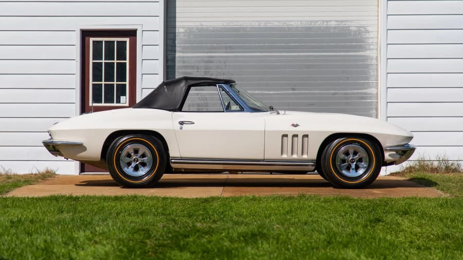 1965 Chevrolet Corvette C2 - Image 8 of 14