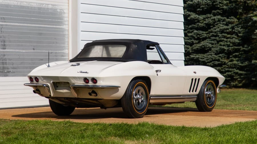1965 Chevrolet Corvette C2 - Image 11 of 14