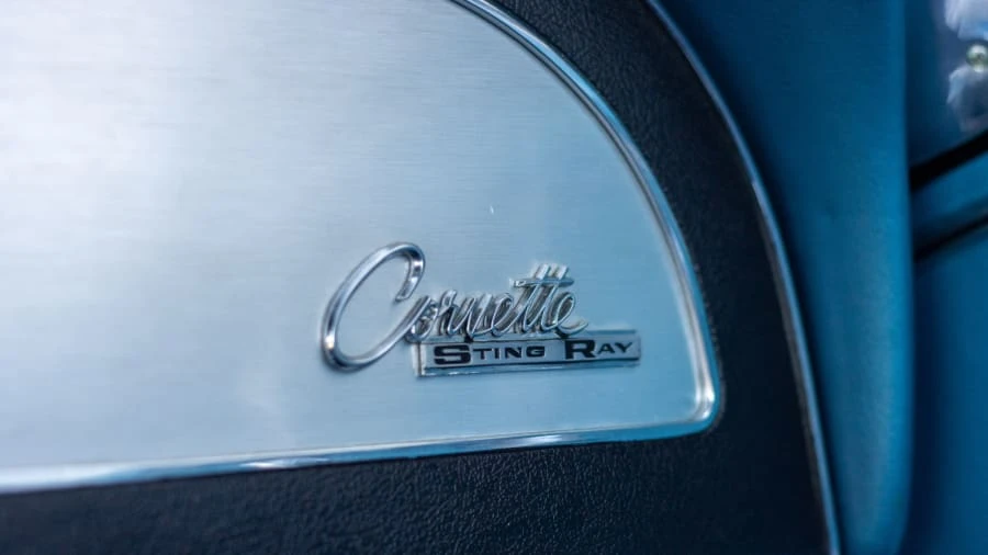 1965 Chevrolet Corvette C2 - Image 19 of 31