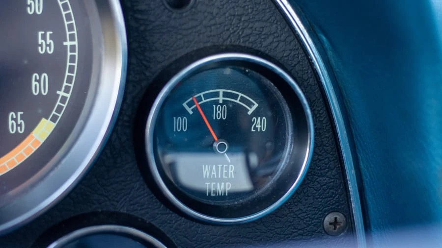 1965 Chevrolet Corvette C2 - Image 20 of 31