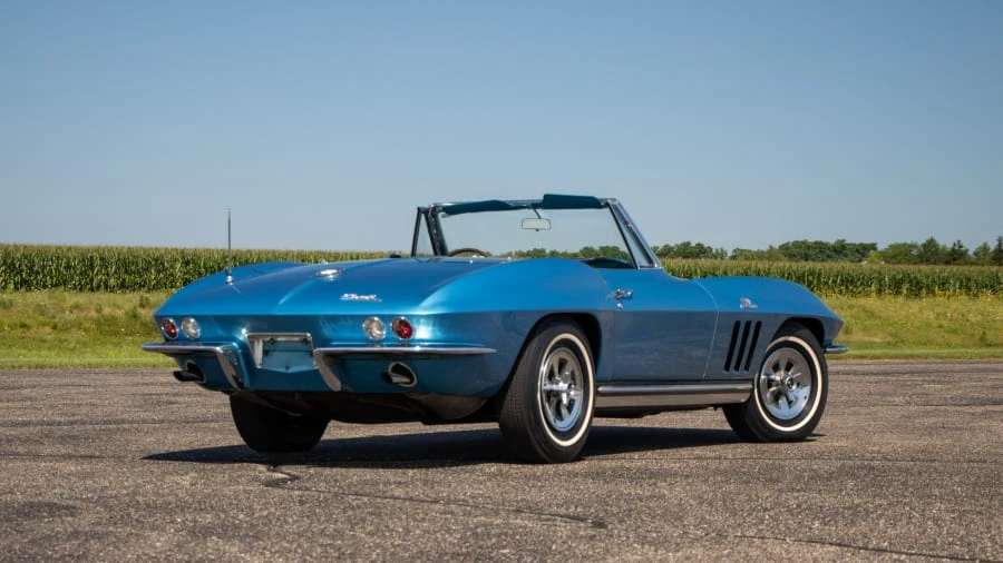 1965 Chevrolet Corvette C2 - Image 31 of 31