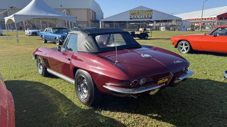 1965 Chevrolet Corvette C2 - Image 2 of 9
