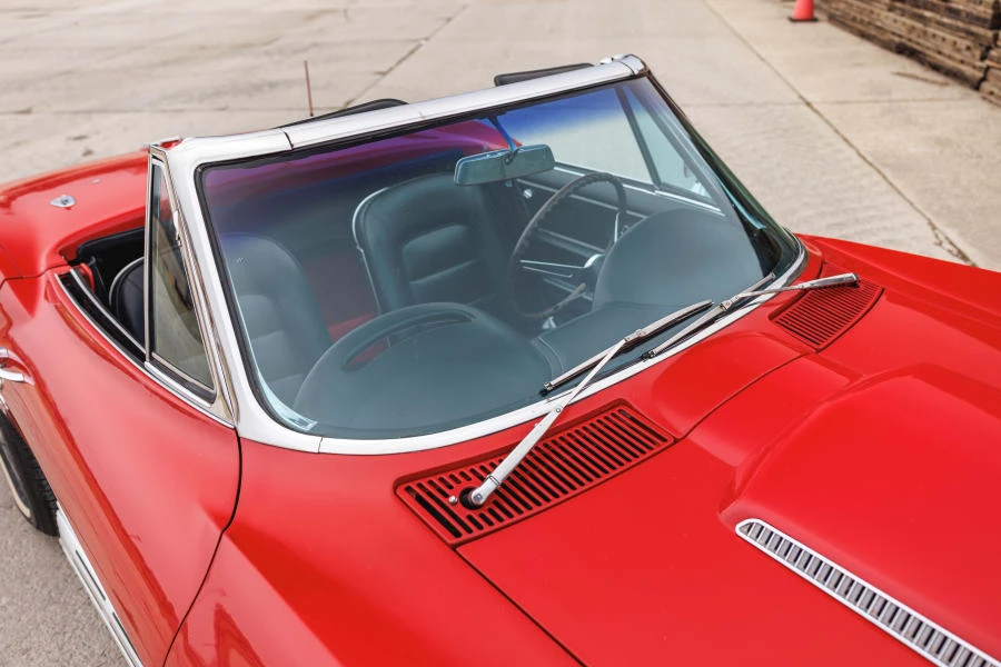 1965 Chevrolet Corvette C2 - Image 26 of 31