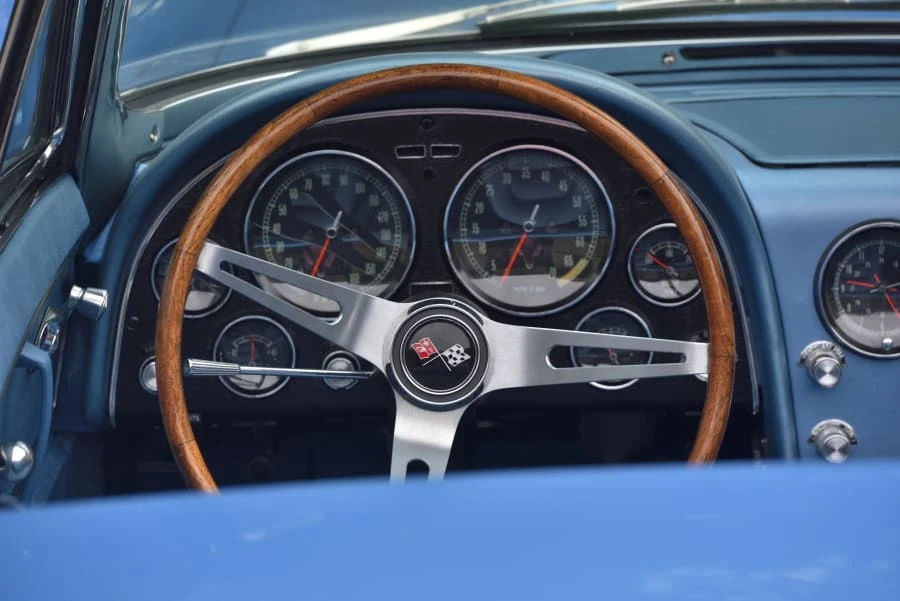 1965 Chevrolet Corvette C2 - Image 22 of 31