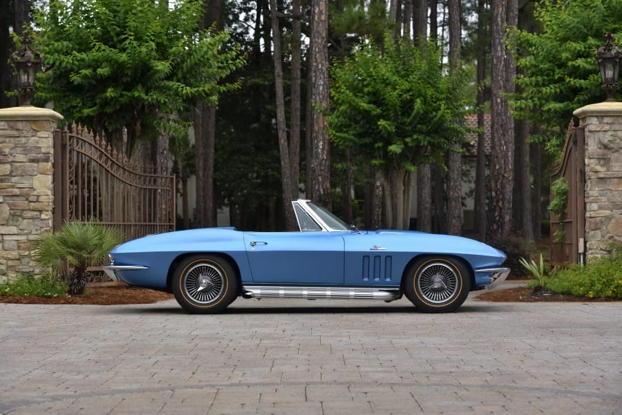 1965 Chevrolet Corvette C2 - Image 19 of 31