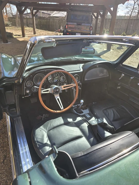 1965 Chevrolet Corvette C2 - Image 13 of 17