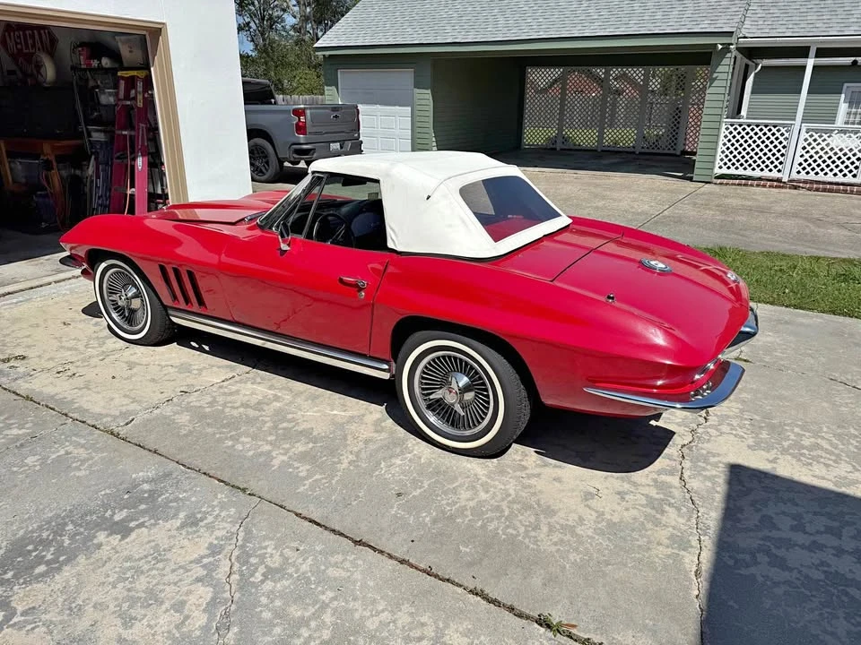 1965 Chevrolet Corvette C2 - Image 1 of 17