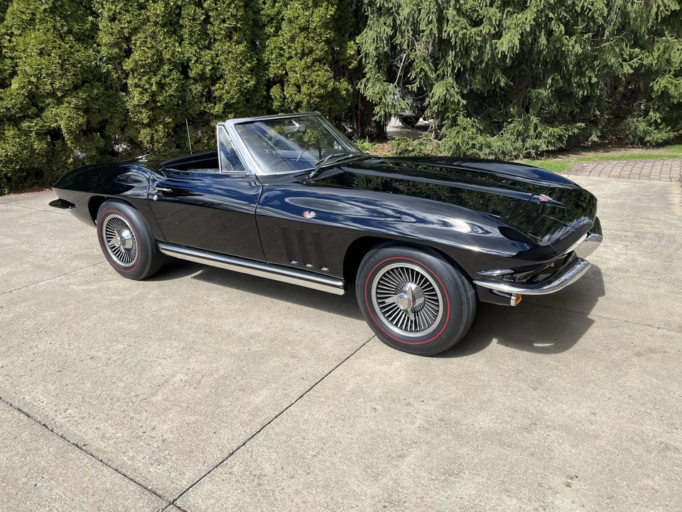1965 Chevrolet Corvette C2 - Image 3 of 31