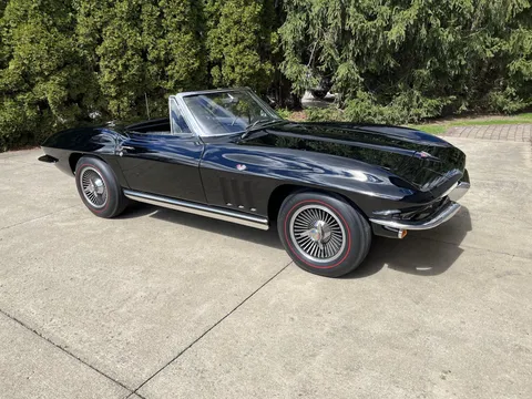 1965 Chevrolet Corvette C2 - Image 3 of 31