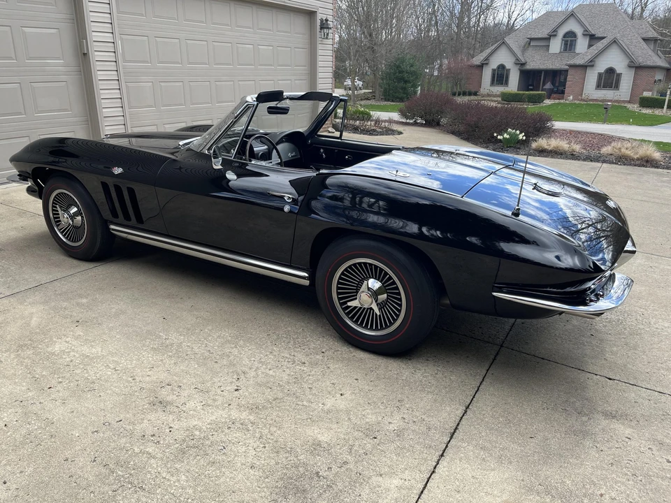 1965 Chevrolet Corvette C2 - Image 13 of 31
